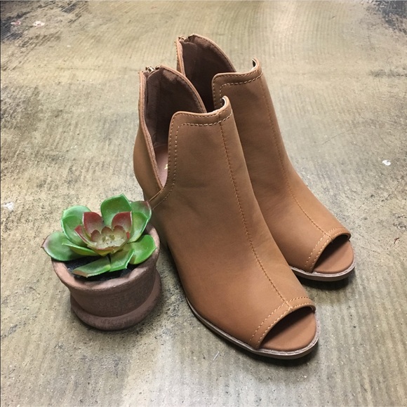 Peep toe booties price is FIRM - Picture 2 of 5